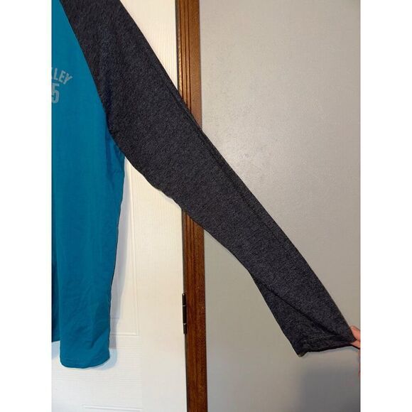 Oakley Men’s Logo Graphic Long Sleeve T-shirt Size XL - Picture 6 of 10